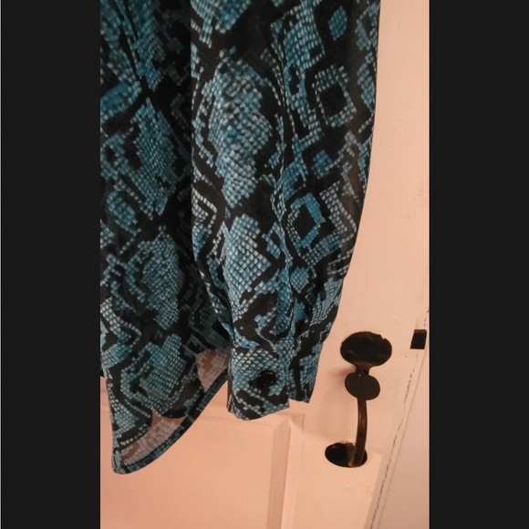 New with Tags Quacker Factory 2X Rich Red Top & NWOT VeneziaAqua black top 18/20 - Picture 15 of 15